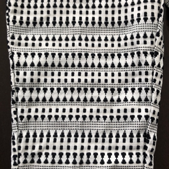 Classic fit ankle pants - Picture 2 of 3